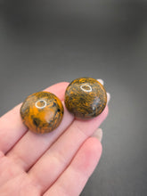Load image into Gallery viewer, 1940s Marmalade and Spinach Huge Chunky Dome Bakelite Earrings
