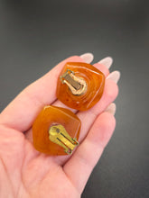 Load image into Gallery viewer, 1940s Marmalade Orange Faceted Bakelite Chunky Earrings
