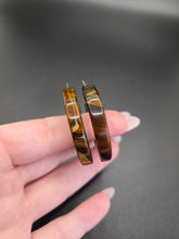 Load image into Gallery viewer, 1940s Big Brown Marbled Bakelite Hoop Earrings
