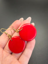 Load image into Gallery viewer, 1940s/1950s Strawberry Red Dangly Bakelite Earrings
