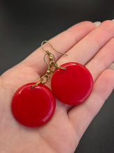 Load image into Gallery viewer, 1940s/1950s Strawberry Red Dangly Bakelite Earrings
