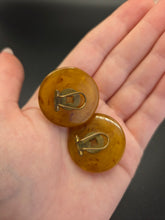 Load image into Gallery viewer, 1940s Chunky Marbled Caramel Faceted Bakelite Earrings
