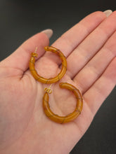 Load image into Gallery viewer, 1940s Orange Bakelite and Wire Hoop Earrings
