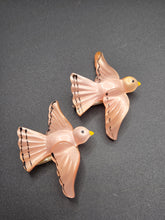 Load image into Gallery viewer, 1940s Coro Pink Nylon Bird Brooch Set
