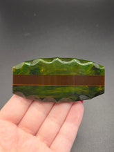 Load image into Gallery viewer, 1940s Green and Brown Marbled Bakelite Laminated Brooch
