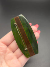 Load image into Gallery viewer, 1940s Green and Brown Marbled Bakelite Laminated Brooch
