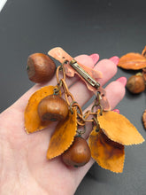 Load image into Gallery viewer, 1940s Cinnamon Brown Acorn and Leaf Necklace and Brooch Set
