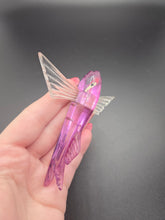 Load image into Gallery viewer, 1940s Rare Purple Lucite Flying Fish Brooch
