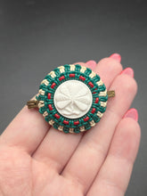 Load image into Gallery viewer, 1940s Green Clover Make Do and Mend Wirework Brooch
