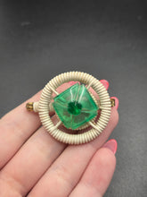 Load image into Gallery viewer, 1940s Green and White Make Do and Mend Wirework Brooch
