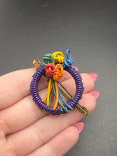 Load image into Gallery viewer, 1940s Purple Make Do and Mend Wirework Brooch
