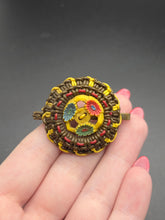 Load image into Gallery viewer, 1940s Brown and Yellow Wirework Brooch
