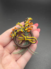 Load image into Gallery viewer, 1940s Make Do and Mend Brown Wirework Brooch
