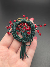 Load image into Gallery viewer, 1940s Huge Green Make Do And Mend Wirework Brooch
