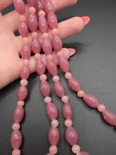 Load image into Gallery viewer, 1930s Art Deco Pink Glass Long Necklace
