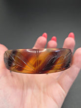 Load image into Gallery viewer, 1930s Torty Effect Graduated Bangle
