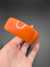 Load image into Gallery viewer, 1940s Orange Marbled Thin Bakelite Bangle B
