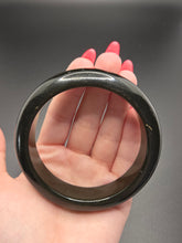 Load image into Gallery viewer, 1940s Sheer Green Bakelite Bangle
