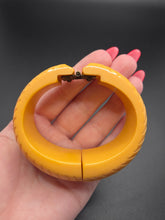 Load image into Gallery viewer, 1940s Creamed Corn Chunky Bakelite Clamper Bangle
