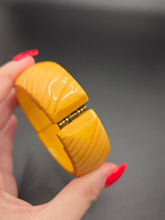 Load image into Gallery viewer, 1940s Creamed Corn Chunky Bakelite Clamper Bangle
