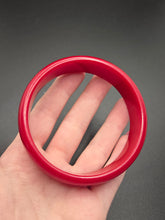 Load image into Gallery viewer, 1940s Chunky Red Bakelite Bangle
