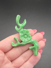Load image into Gallery viewer, 1940s Green Carved Galalith Flower Brooch
