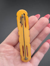 Load image into Gallery viewer, 1940s Butterscotch Bakelite Bar Brooch
