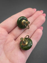 Load image into Gallery viewer, 1940s Green Marbled Bakelite Screwback Earrings
