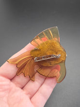 Load image into Gallery viewer, 1940s Beige/Taupe Elzac Lucite Fish Brooch
