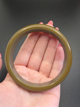 Load image into Gallery viewer, 1940s Dark Green/Blue Bakelite Bangle
