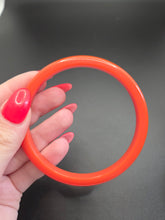 Load image into Gallery viewer, 1940s Orange Bakelite Bangle

