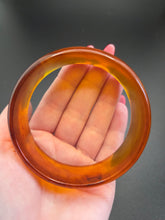 Load image into Gallery viewer, 1940s Chunky Inky Torty Bakelite Bangle
