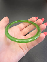 Load image into Gallery viewer, 1940s Sheer Green Marbled Bakelite Bangle
