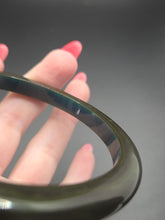 Load image into Gallery viewer, 1940s Dark Green Bakelite Bangle C
