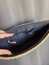 Load image into Gallery viewer, 1940s Rare Pale Yellow and Cream Plasticflex Clutch Bag
