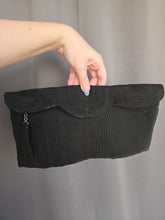 Load image into Gallery viewer, 1940s Black Corde Scalloped Clutch Bag
