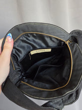 Load image into Gallery viewer, 1940s Black Unusual Shape Corde Bag
