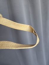Load image into Gallery viewer, 1940s Mottled Cream/Beige Unusual Box Bag
