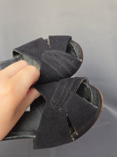 Load image into Gallery viewer, 1940s Black Suede Platform Heel Sandals
