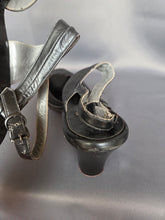 Load image into Gallery viewer, 1940s Deadstock Black Leather Cross Over Vamp Shoes
