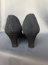 Load image into Gallery viewer, 1920s Black Fabric Shoes With Rhinestone Button
