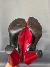 Load image into Gallery viewer, 1940s Rare Lipstick Red Court Shoes With Leather Pom Pom
