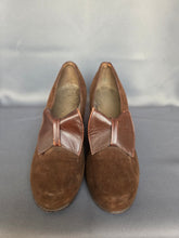 Load image into Gallery viewer, 1940s Dark Brown CC41 Suede Bow Shoes
