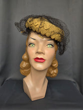 Load image into Gallery viewer, Late 1940s Yellow Felt Tilt Hat With Netting
