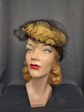 Load image into Gallery viewer, Late 1940s Yellow Felt Tilt Hat With Netting
