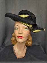 Load image into Gallery viewer, 1920s Black Raffia Hat With Green Ribbon and Buckle
