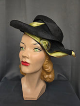 Load image into Gallery viewer, 1920s Black Raffia Hat With Green Ribbon and Buckle
