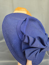 Load image into Gallery viewer, 1940s Bright Colbalt Blue Felt Hat
