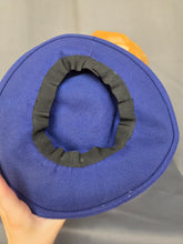 Load image into Gallery viewer, 1940s Bright Colbalt Blue Felt Hat
