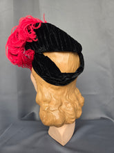Load image into Gallery viewer, 1940s Black Velvet Tilt Hat With Red Feather
